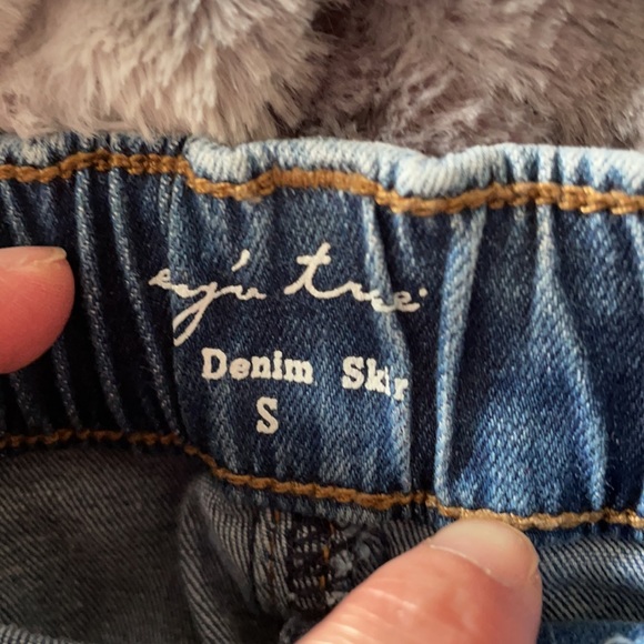 COPY - Evy’s Tree Light Distressed Wash The Denim Skirt - Picture 5 of 5